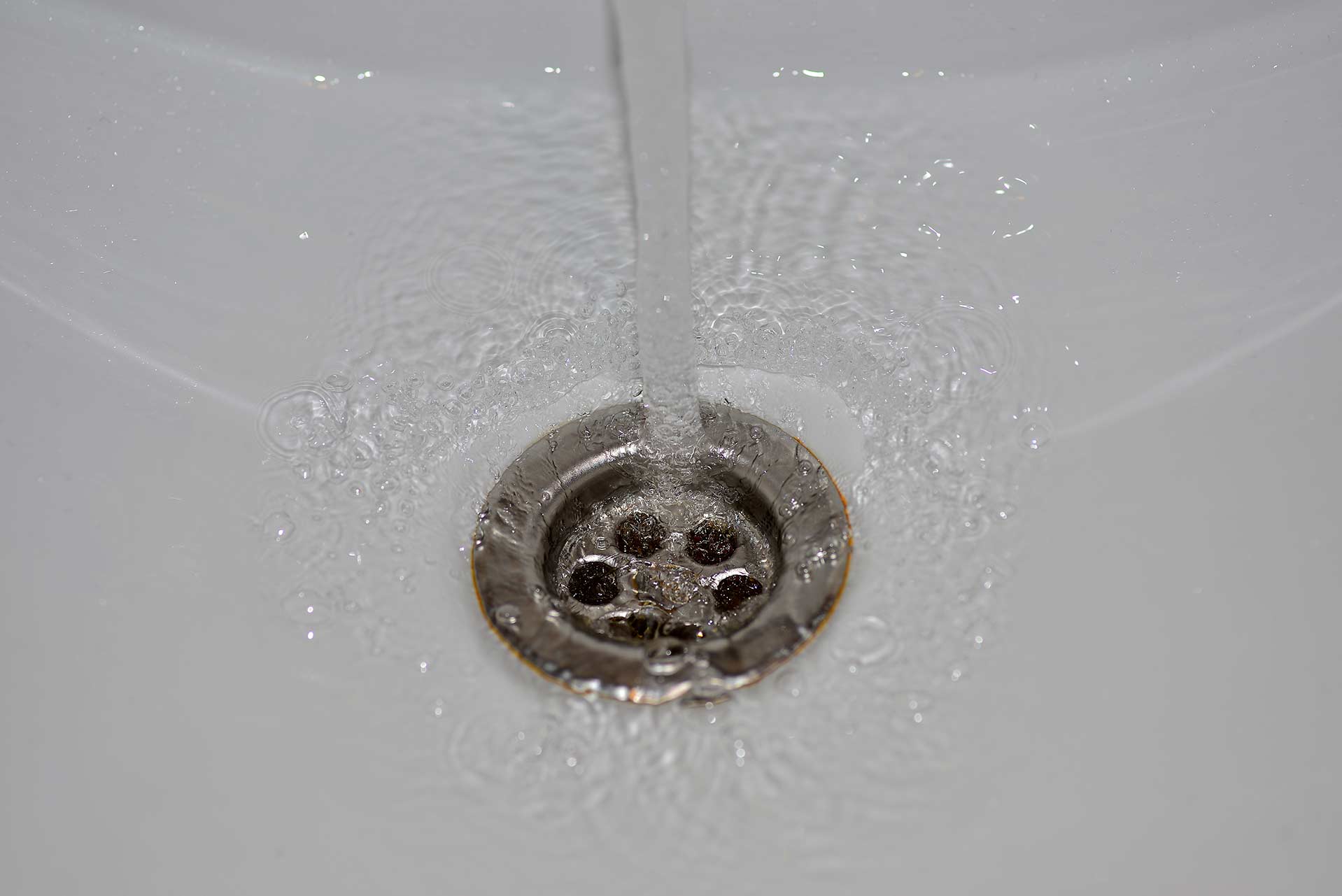 A2B Drains provides services to unblock blocked sinks and drains for properties in York.